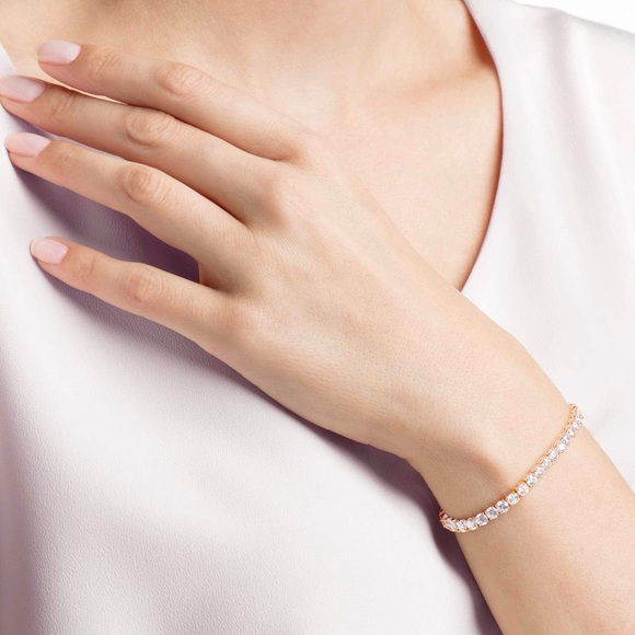 Swarovski Deluxe Rose Gold Tennis Bracelet Brand New - Picture 3 of 7